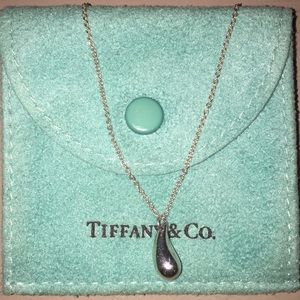 *SOLD* Tiffany & Co Elsa Peretti Teardrop Pendant